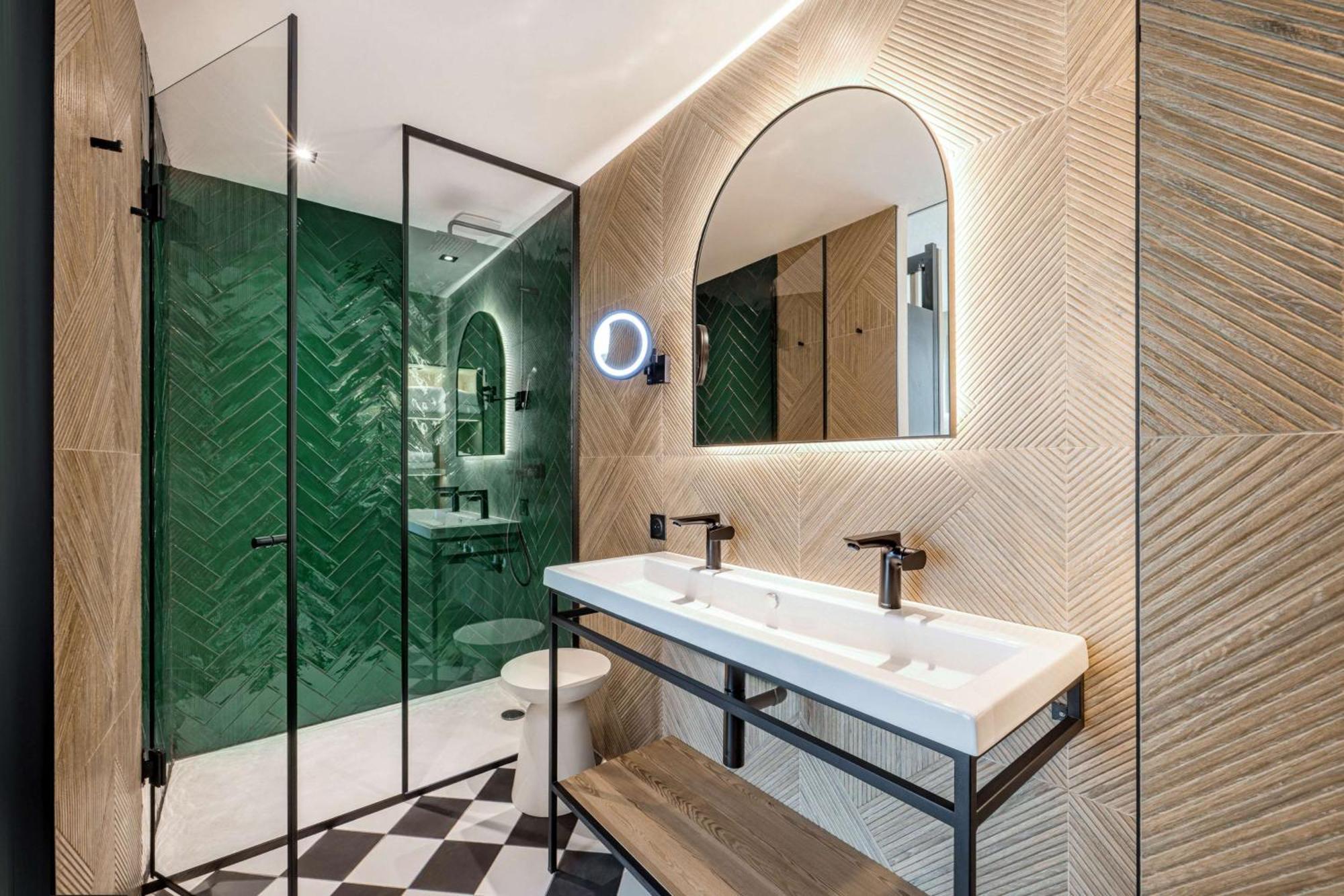 Hotel Doubletree By Hilton Centre Iconic 4*