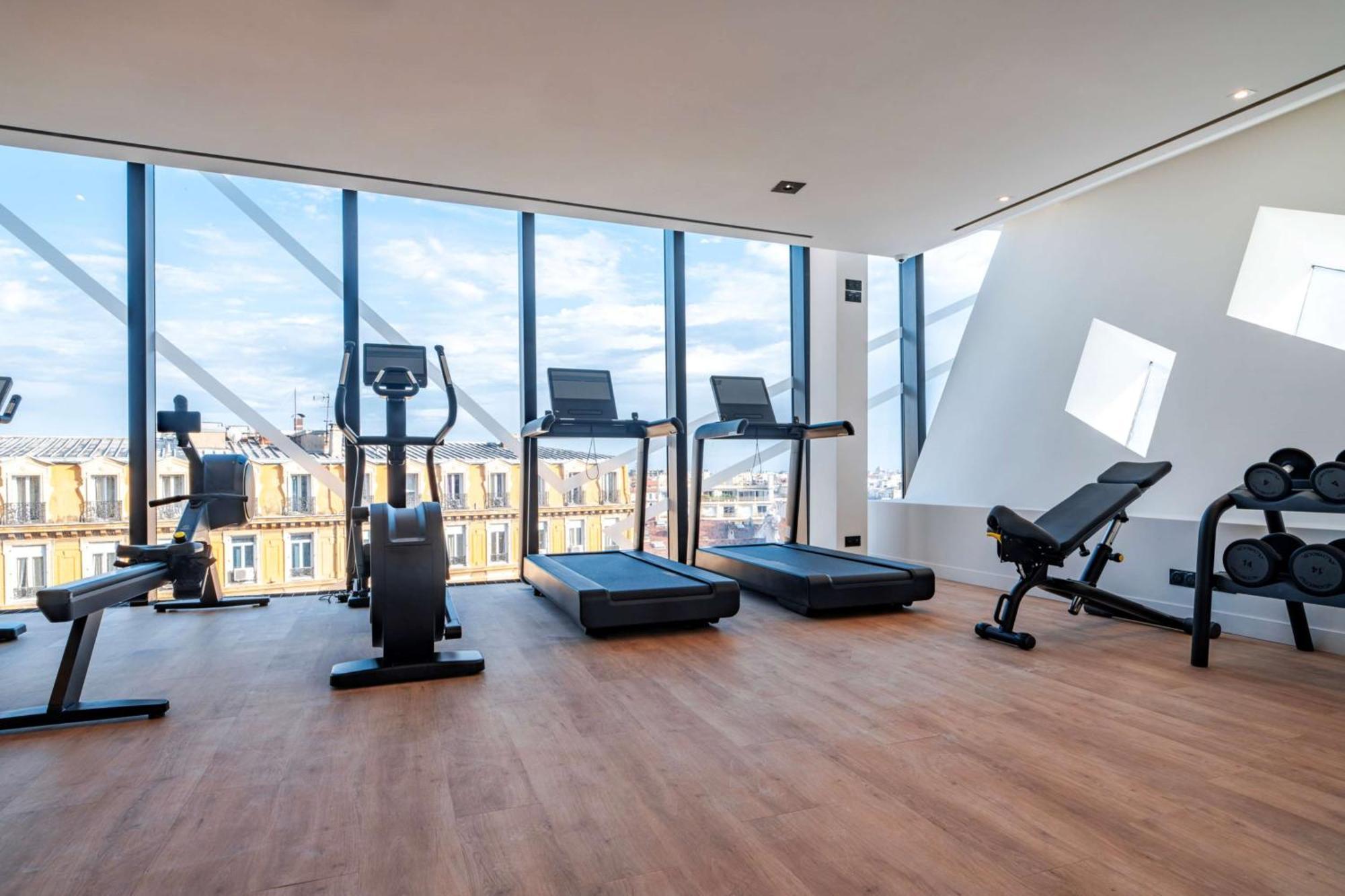 Hotel Doubletree By Hilton Centre Iconic 4*